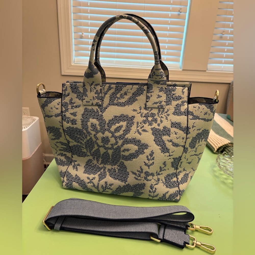 Rothy’s jardin handbag in very good used condition